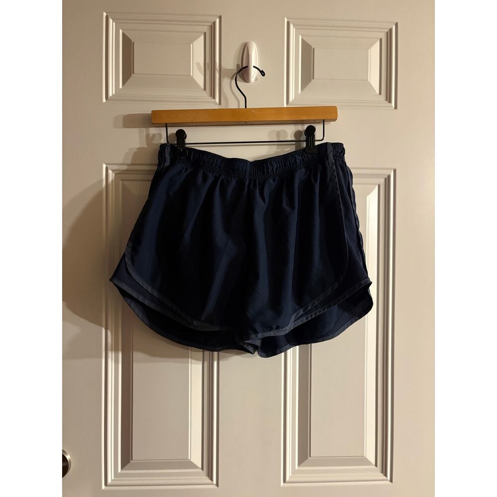 Women’s Nike Dri-Fit Shorts Size XL